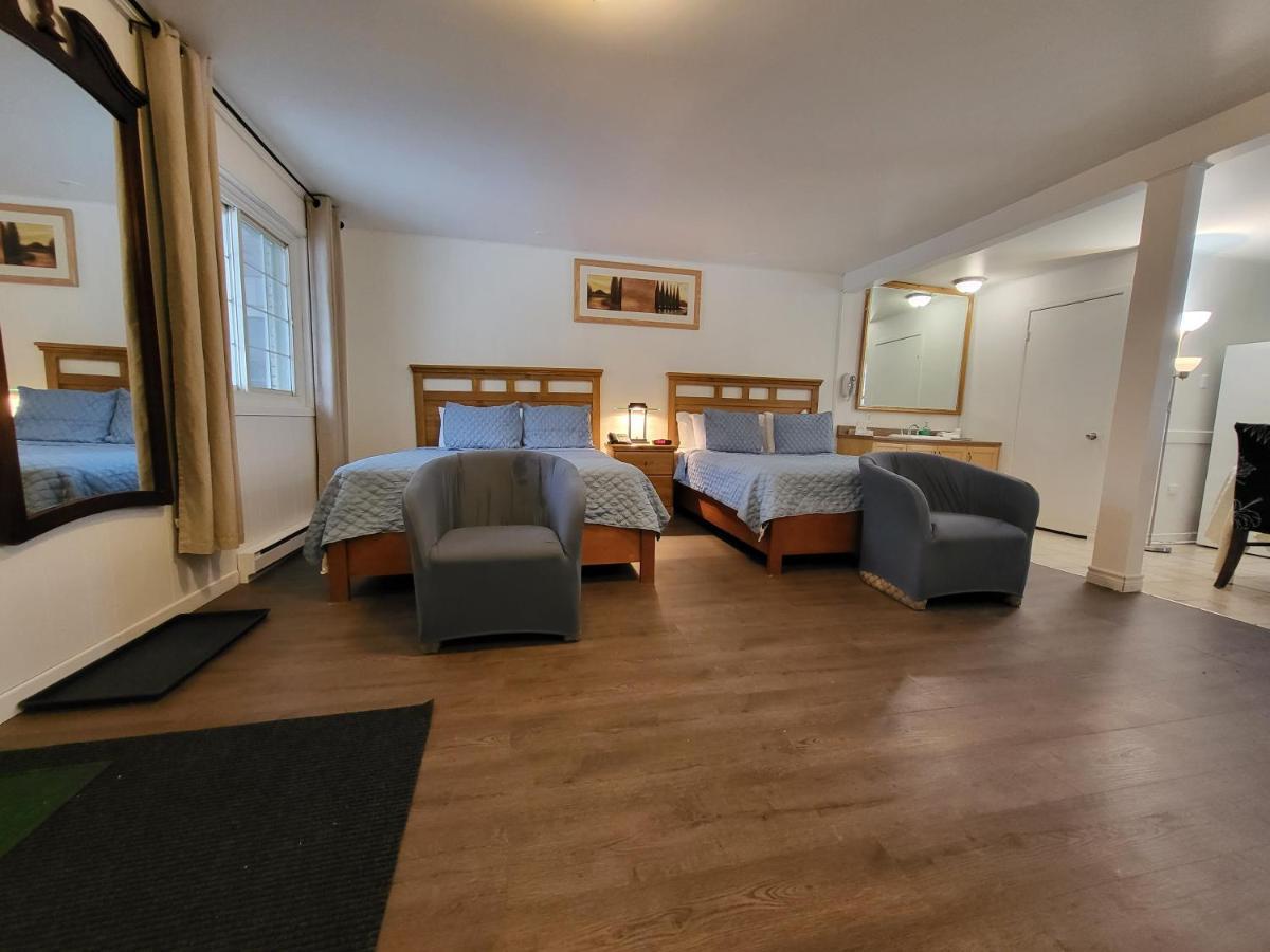 Motel Deblois Sainte-Anne-de-Beaupré Esterno foto