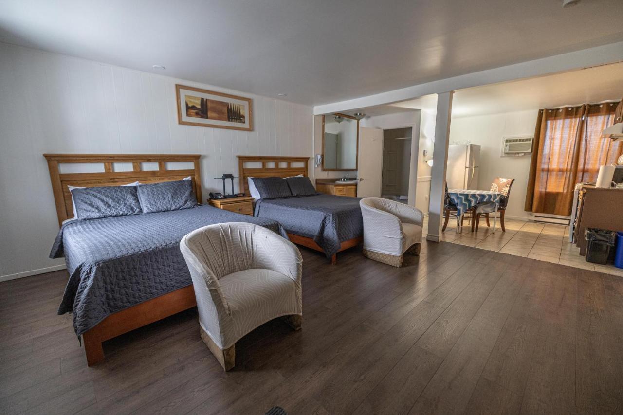 Motel Deblois Sainte-Anne-de-Beaupré Esterno foto