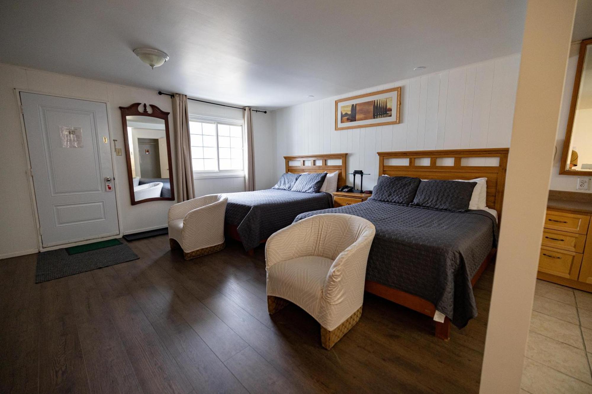 Motel Deblois Sainte-Anne-de-Beaupré Esterno foto